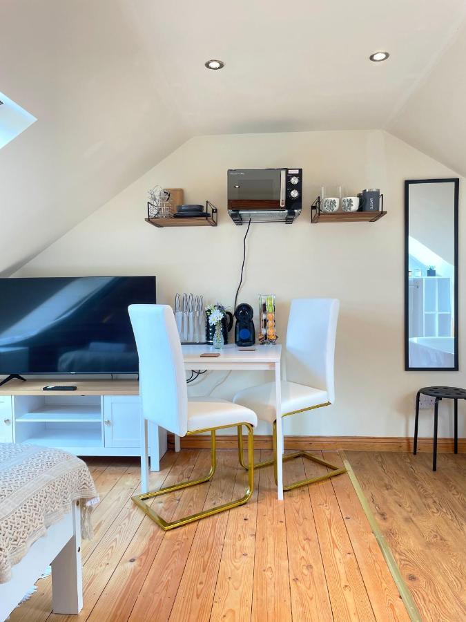 Mini-Studio By Hnfc Stays South Shields Extérieur photo