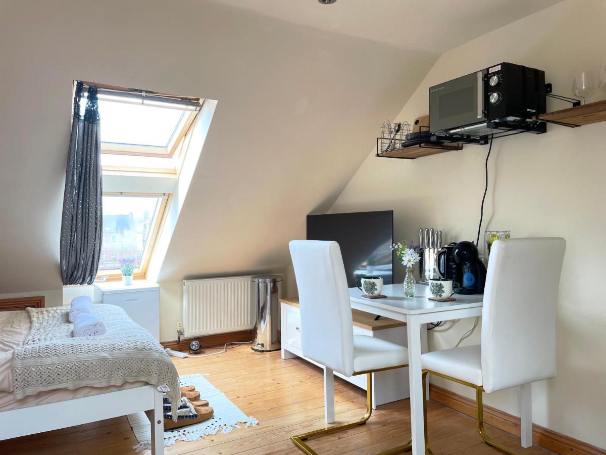 Mini-Studio By Hnfc Stays South Shields Extérieur photo