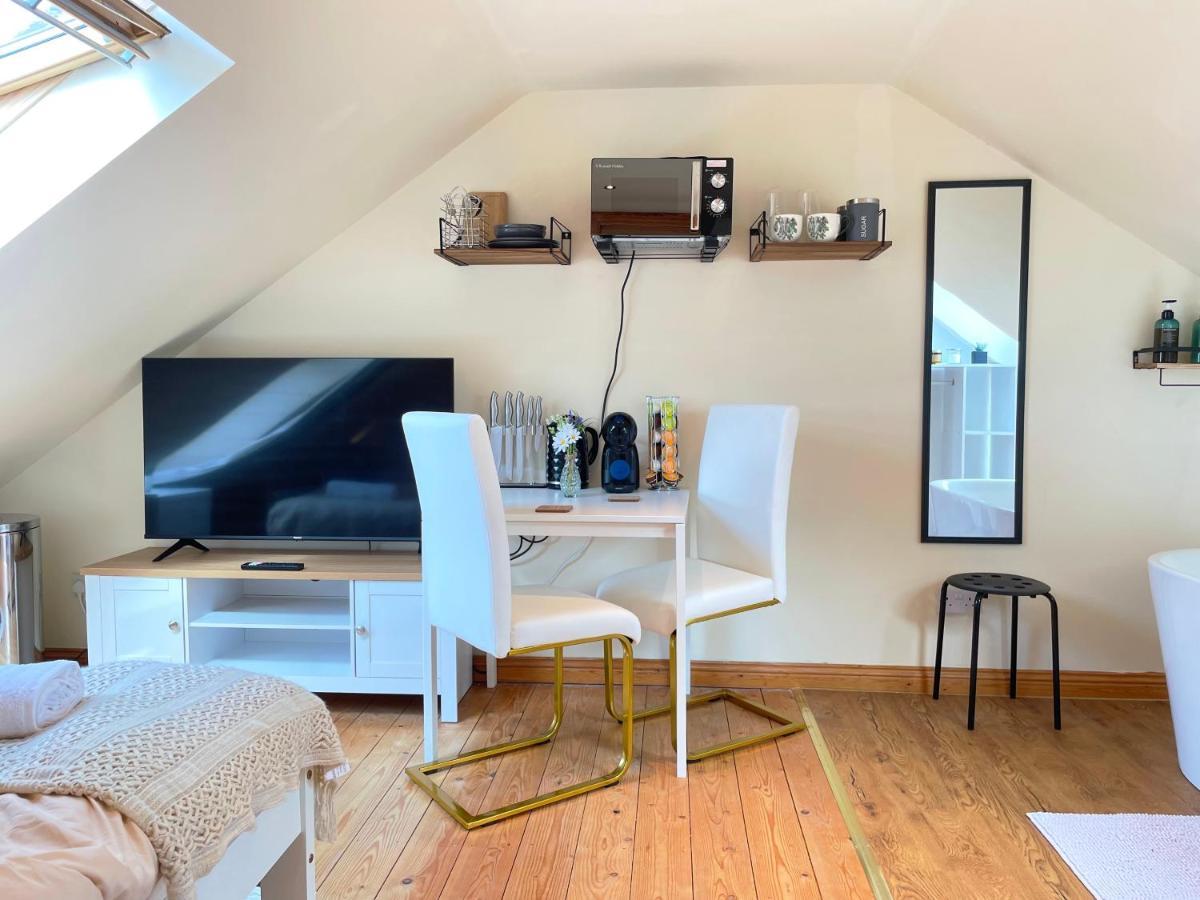 Mini-Studio By Hnfc Stays South Shields Extérieur photo